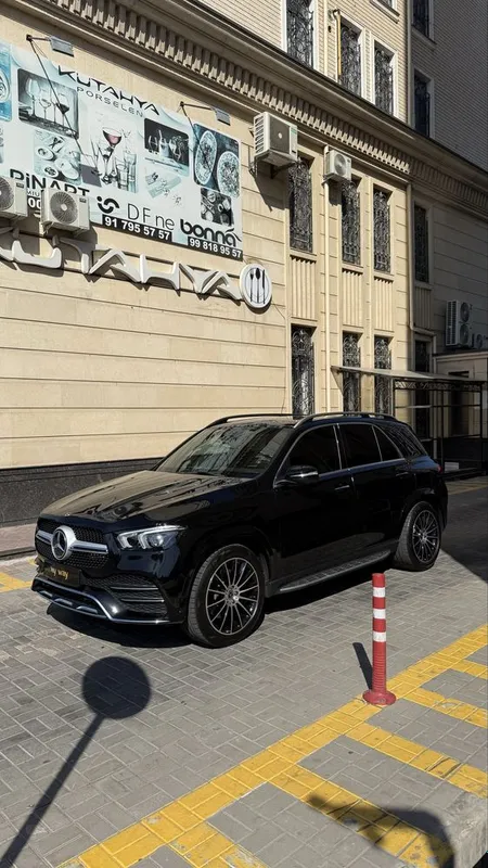 Mercedes Benz GLE 450 2 Mercedes Benz GLE 450 2