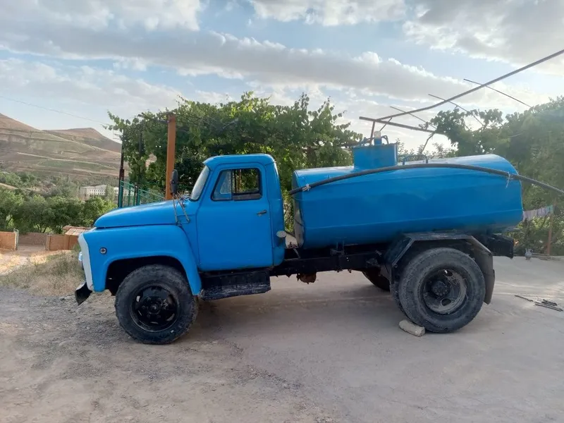 Gaz 52 sotiladi yurib turgan moshina 3 Gaz 52 sotiladi yurib turgan moshina 3