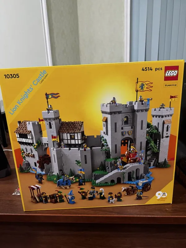 Lego Lion Castle 10305 1 Lego Lion Castle 10305 1