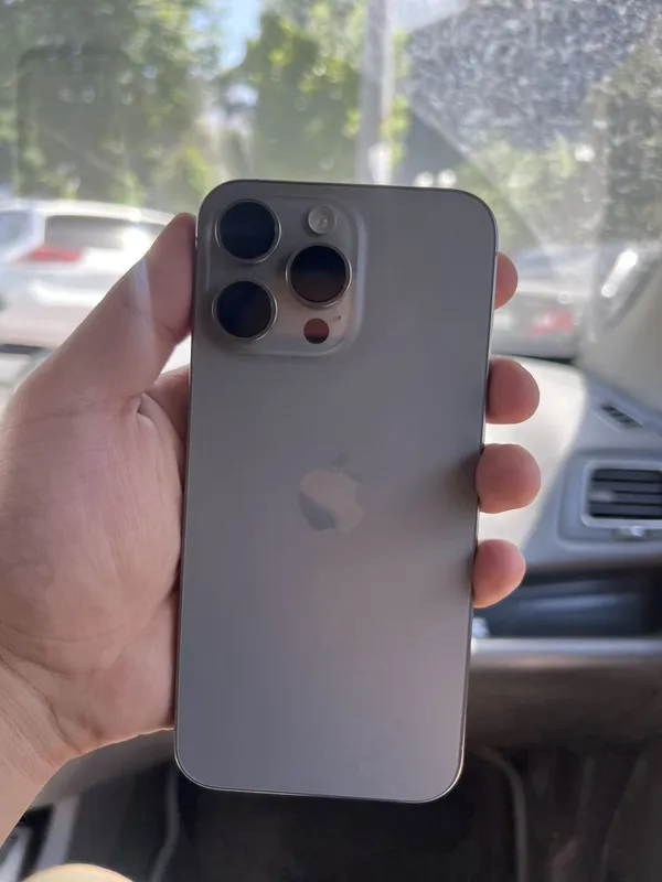 Iphone 15 pro max (256 GB) baterka 87 — фото 1