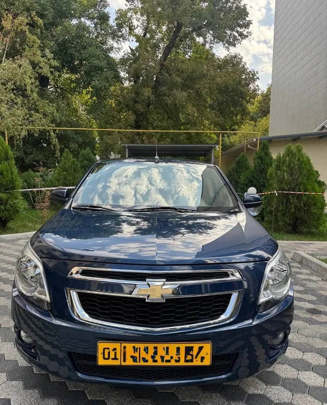 Chevrolet cobalt 3