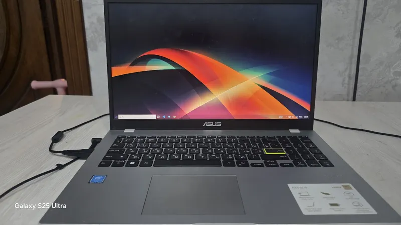 ASUS E510MAB Intel Celeron N4020 4GB 256SSD 8