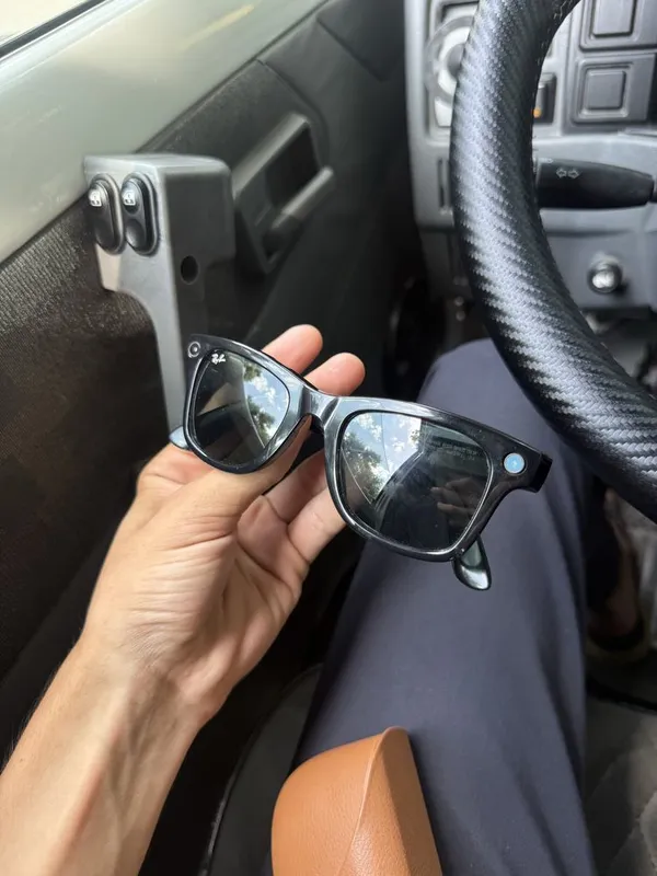 Продается очки Ray Ban 3 Продается очки Ray Ban 3