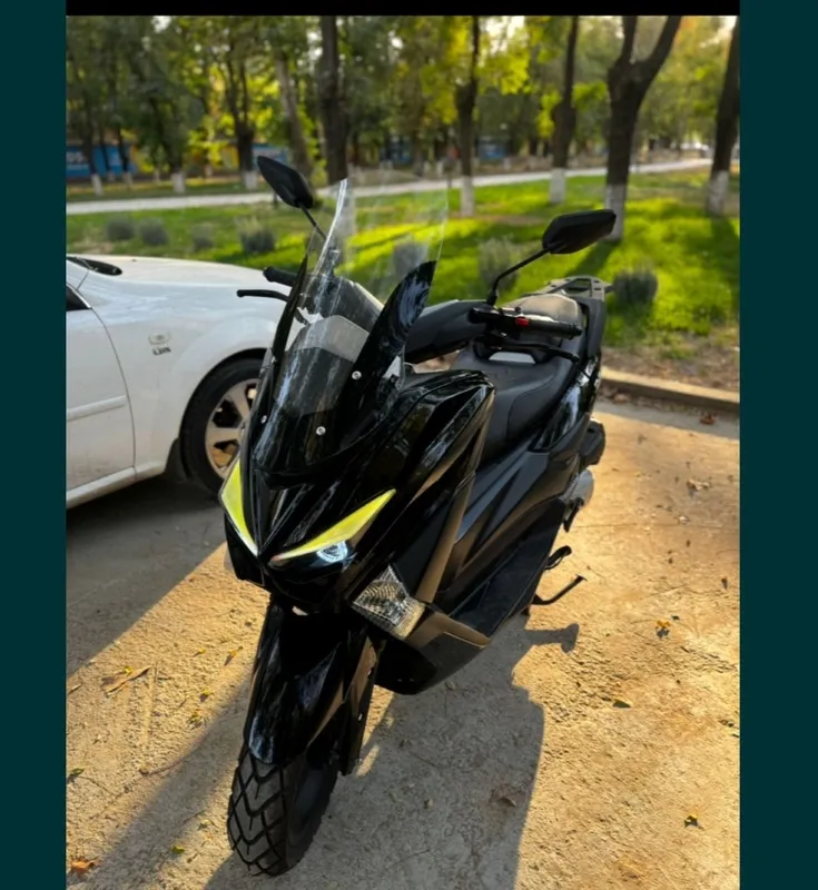 Продаётся T MAX 7 Продаётся T MAX 7