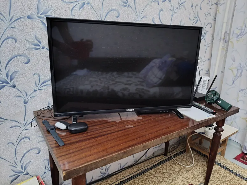 телевизор