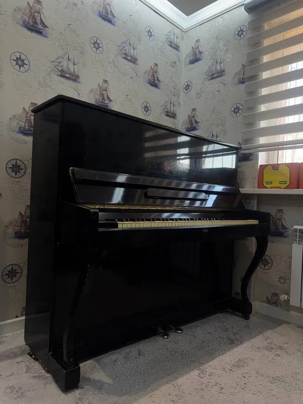 ПРОДАЁТСЯ ПИАНИНО «ПЕНЗА»/ PIANINOSI SOTILADI