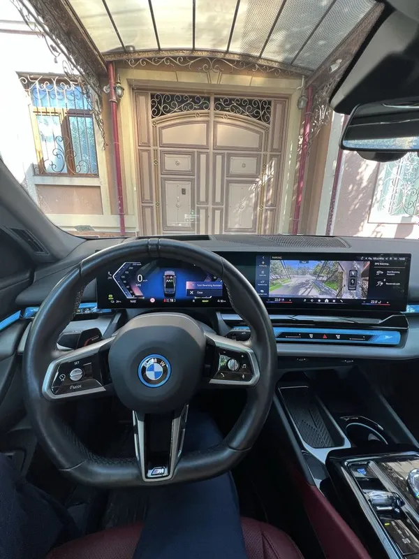 Bmw i 5 50 L 2025 йил 6