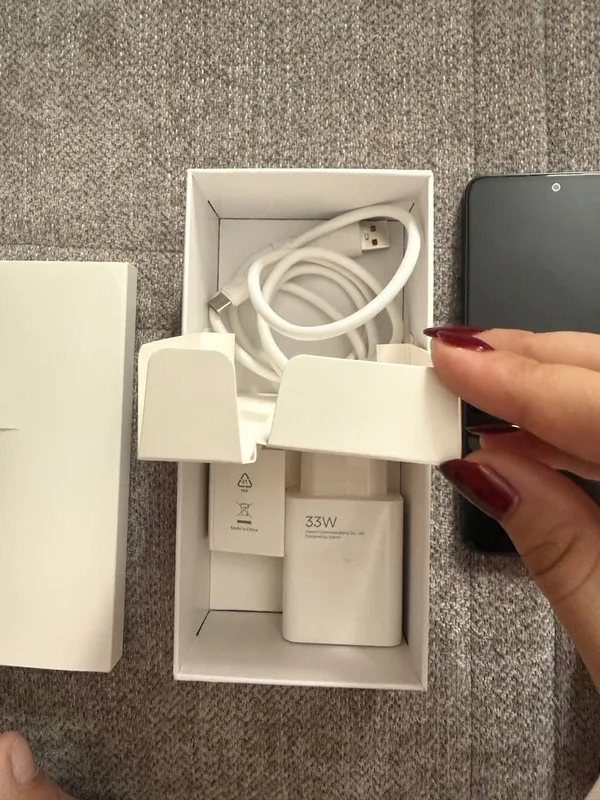 Продам Redmi Note 13 почти новый — фото 4