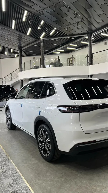 geely ex5 em-i mashinasi 5