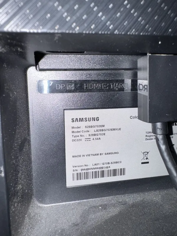 Samsung Odyssey G7 28” Gaming Monitor — фото 4