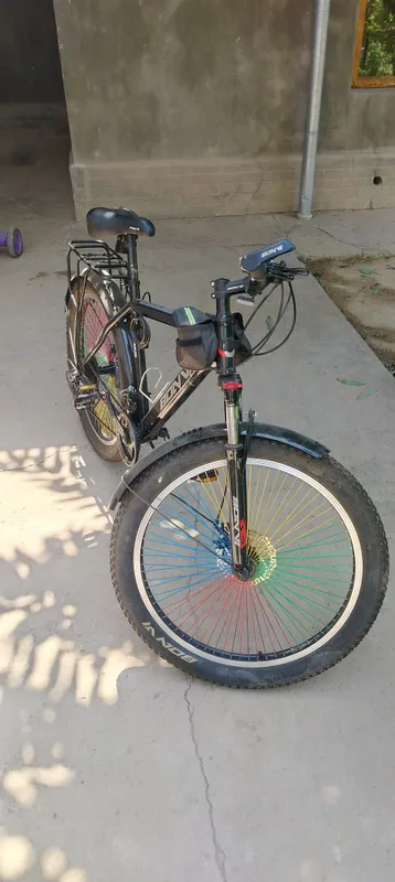 Velosiped sotiladi Velosiped sotiladi