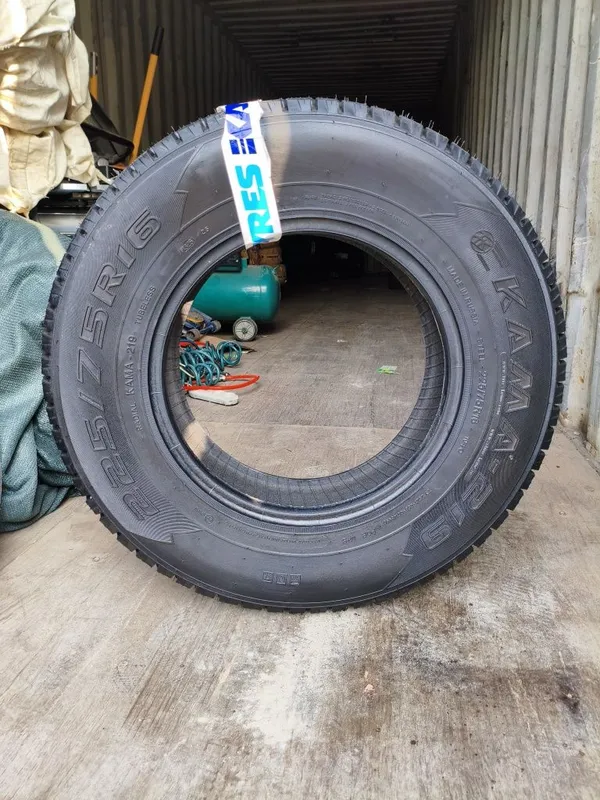 Kama-219 225/70R16 баллон для UAZ Patriot 5 Kama-219 225/70R16 баллон для UAZ Patriot 5