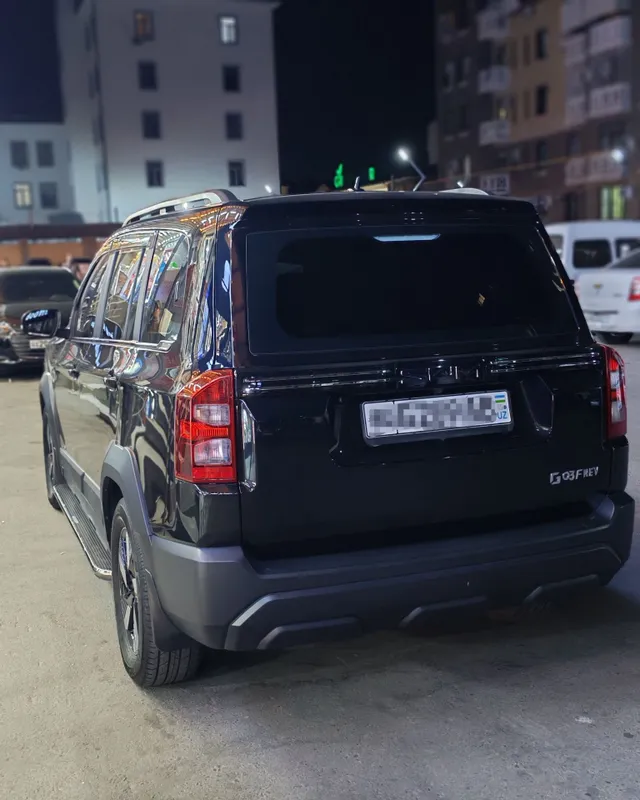 Гибридный автомобиль SWM G03 8 Гибридный автомобиль SWM G03 8