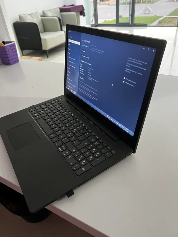 Ноутбук Lenovo