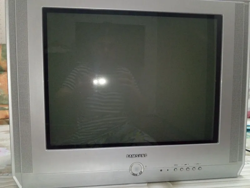 Televizor sotiladi. Продаётся телевизор. 2 Televizor sotiladi. Продаётся телевизор. 2
