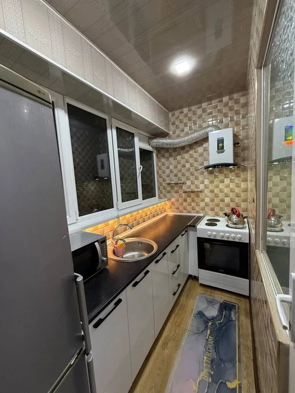 Kvartiraga oqiydigan va ishlaydigan qizlar kerak — фото 3