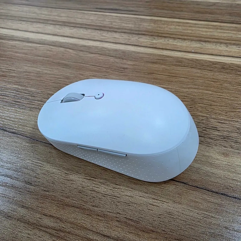 Мышь Xiaomi Mi Dual Mode Wireless Mouse (White) 5 Мышь Xiaomi Mi Dual Mode Wireless Mouse (White) 5