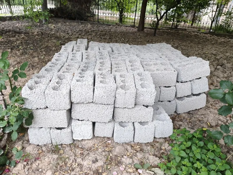 Шлакоблок Юнусобод Зенитда турибти 150 та