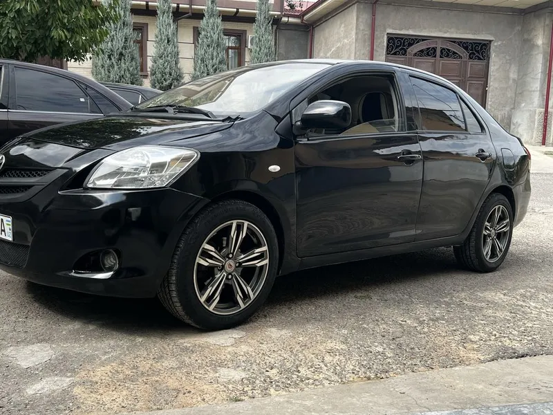 Toyota Yaris 1.5 Automatic 2006 Metan 4 pak 4900$ 3