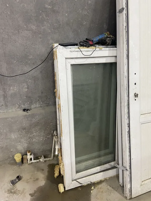 akfa eshik deraza sotiladi 3 donadan bor 2