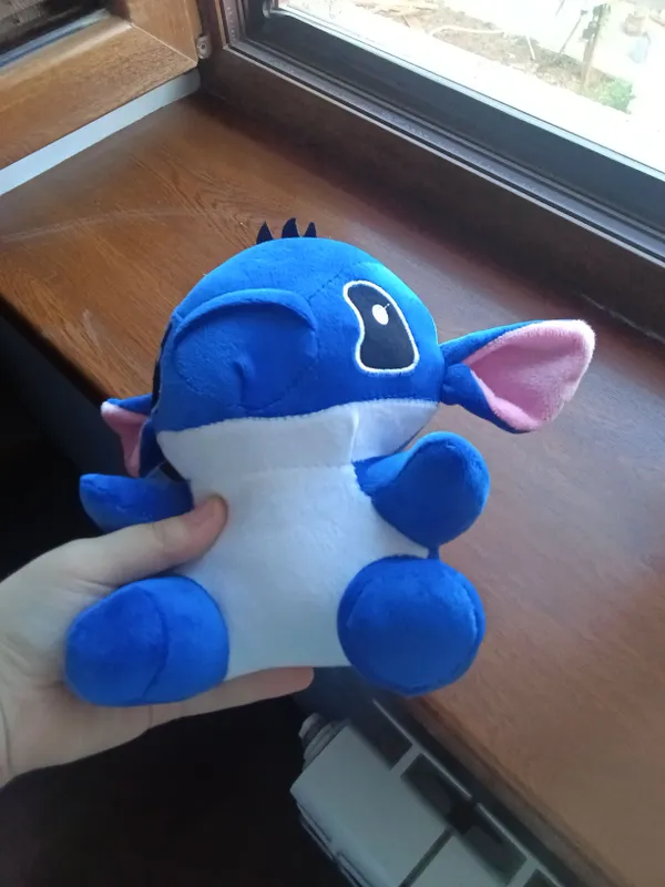 Oʻyinchoq ( stich ) yoqimtoy va yumshoq
