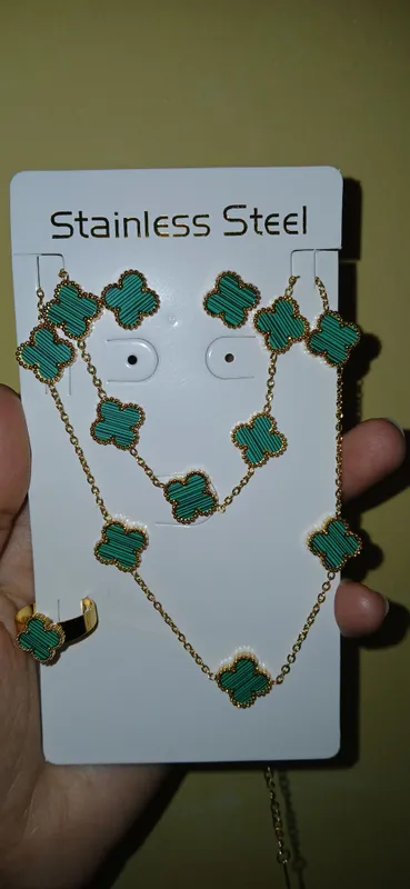 Van Cleef yashil ranglisi Van Cleef yashil ranglisi