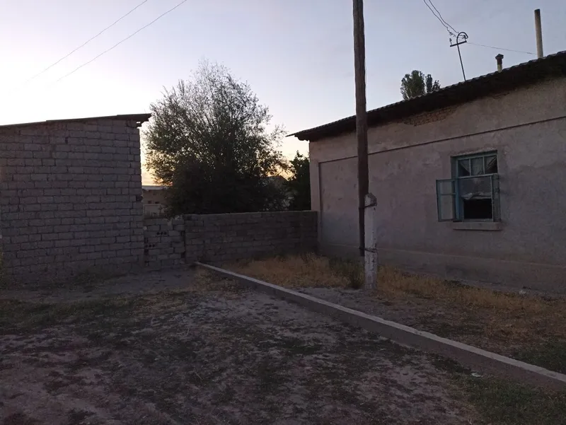 Уй сотилади. 8 соток. Сергели ва Янгихаёт га якин. Ор. Лайлак махал — фото 2