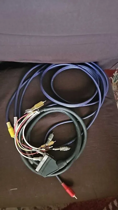 кабель SCART на 6 RCA кабель SCART на 6 RCA