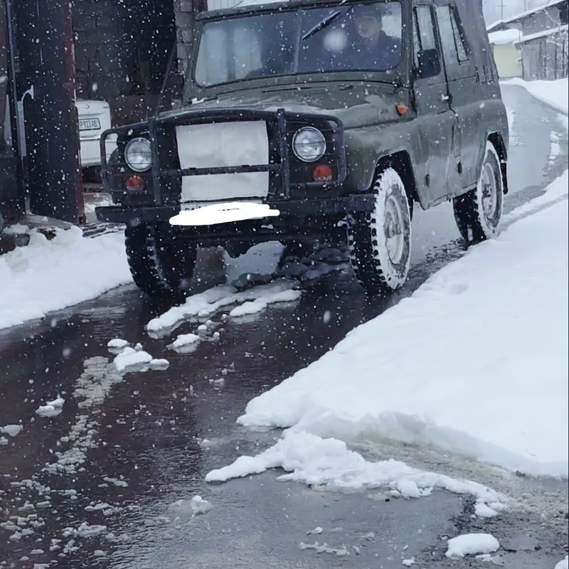 UAZ Srochna sotiladi 6 UAZ Srochna sotiladi 6