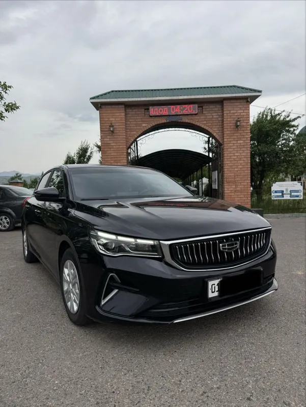 Geely Emgrand 2024