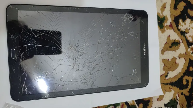 Samsung Galaxy Tab E