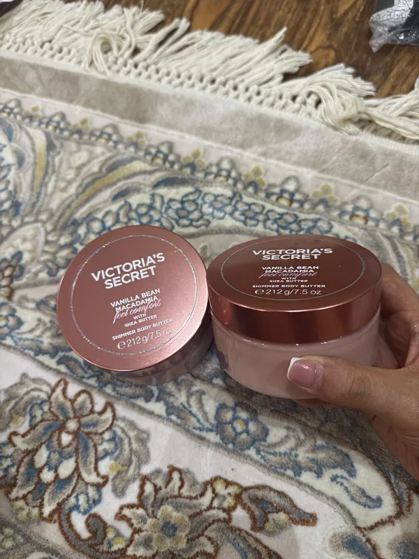 Victoria’s secret 3 Victoria’s secret 3