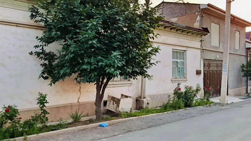 Yer uchastka sotiladii 17,5 10 fasad sotigi 26min$