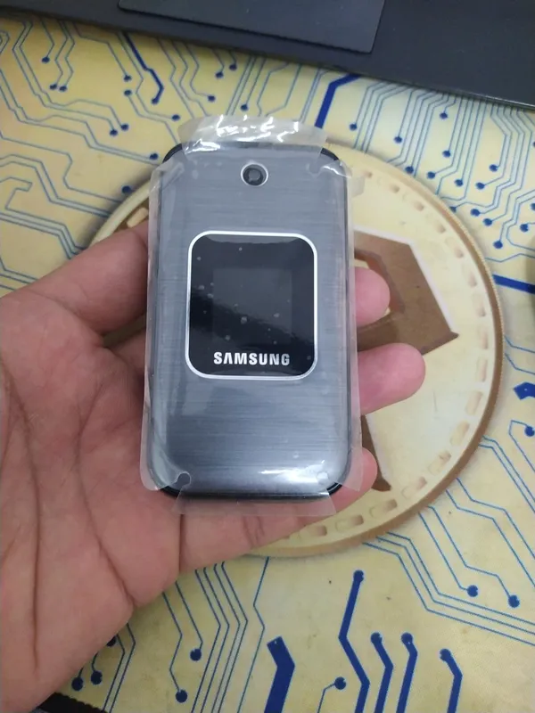 Samsung SPH-M400 Sprint Flip Phone