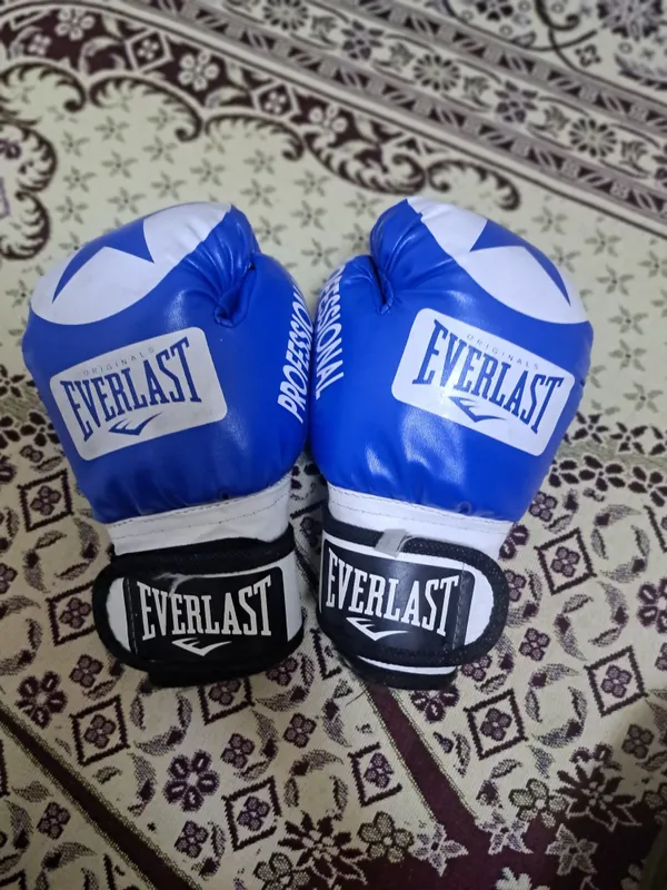 Boks perchatki.