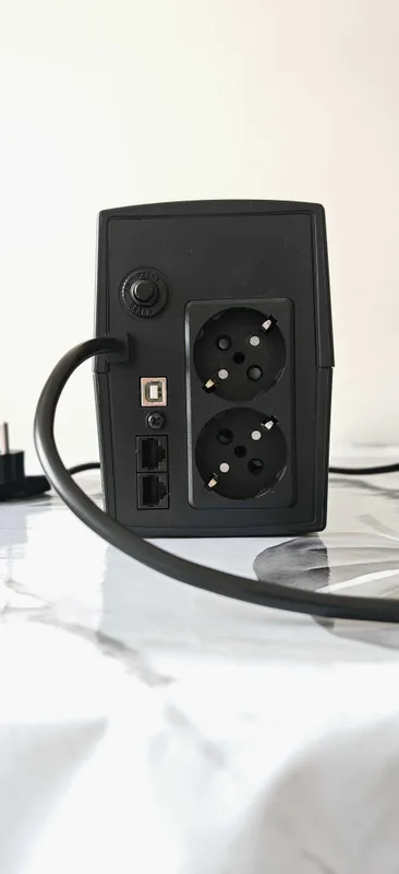 ИБП AVT SMART 650 LED AVR (УПС, бесперебойник)