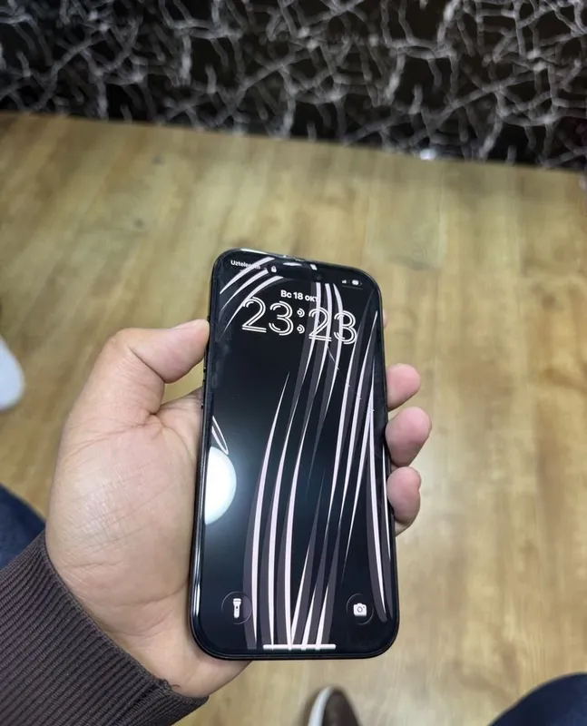 Iphone 16 pro. 2