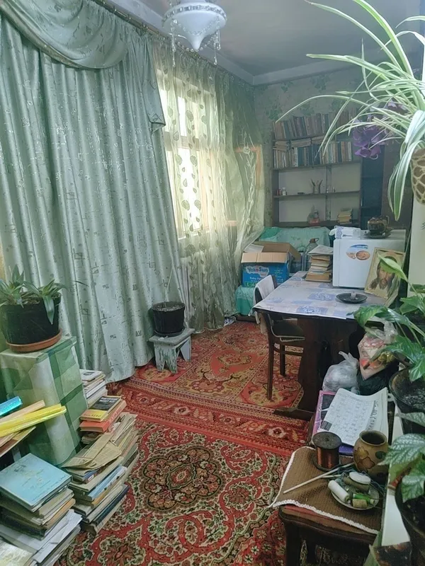Chilonzor, 6-mavze, 2/4/4, 2×6 balkon sotiladi 4 Chilonzor, 6-mavze, 2/4/4, 2×6 balkon sotiladi 4