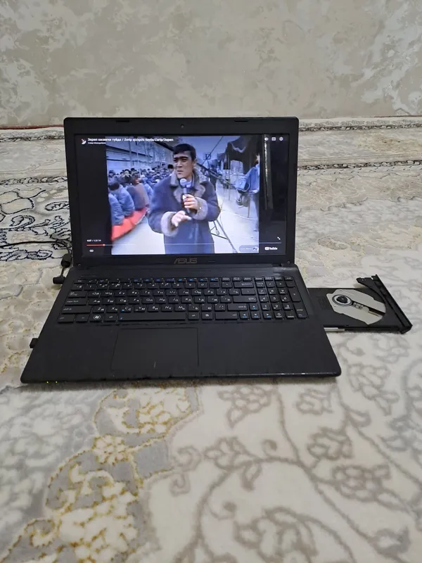 ASUS X55A noutbuk 2 ASUS X55A noutbuk 2