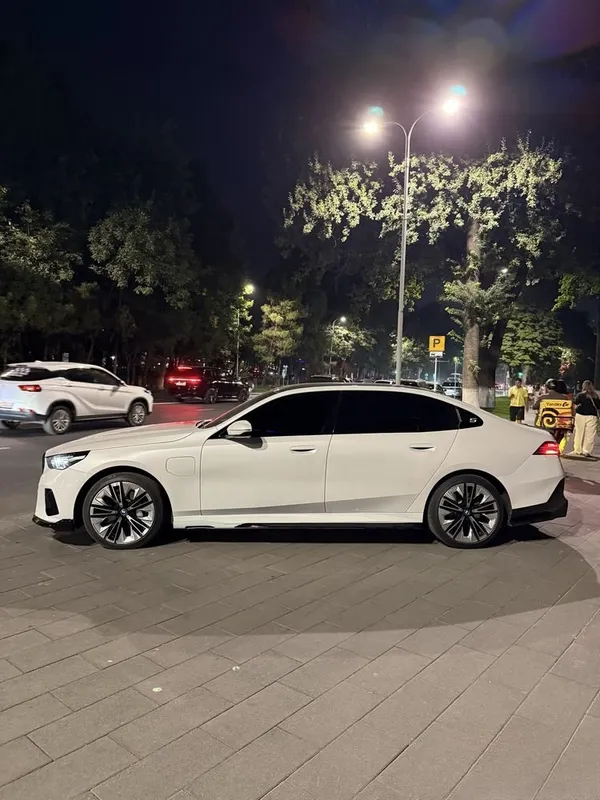 Bmw i5 50L oq rang 2 Bmw i5 50L oq rang 2