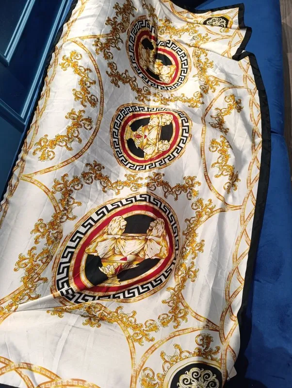 Роскошный шелковый шарф ,платок Versace, барокко — фото 1