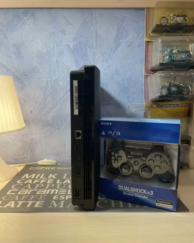 Ps3 Slim 256 gb. 1 шт. пульт. 3 Ps3 Slim 256 gb. 1 шт. пульт. 3
