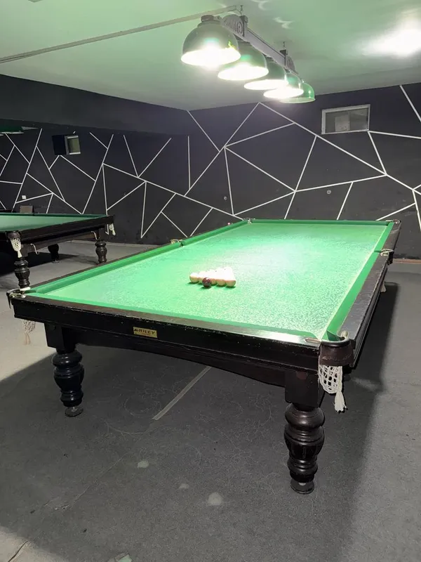 Billiard stol sotiladi. Lustrasi toshlari bor narxi:1650$ — фото 2