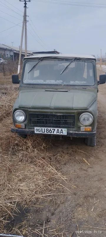 Luaz moshina yurib turibdi holati yaxshi
