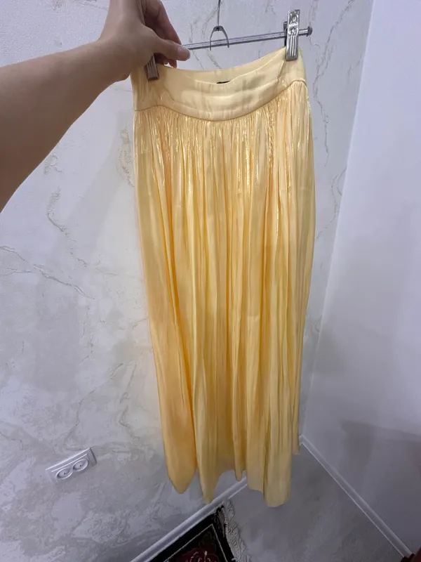 Юбки от Zara и местного бренда Чиройли — фото 1