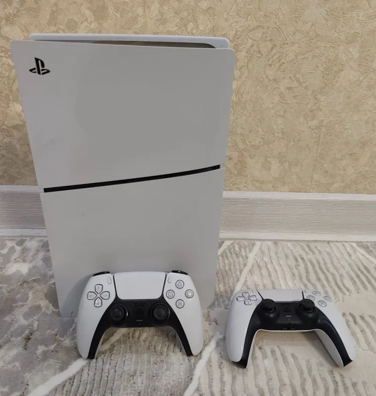 Playstation 5 slim vzlom 10.00 Playstation 5 slim vzlom 10.00