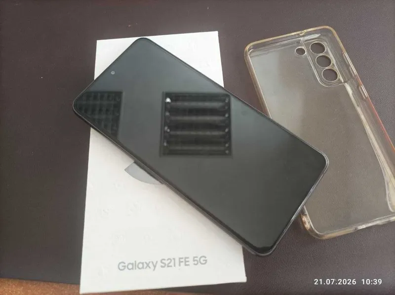 Продам Galaxy S21 FE 5G 128 ГБ 1