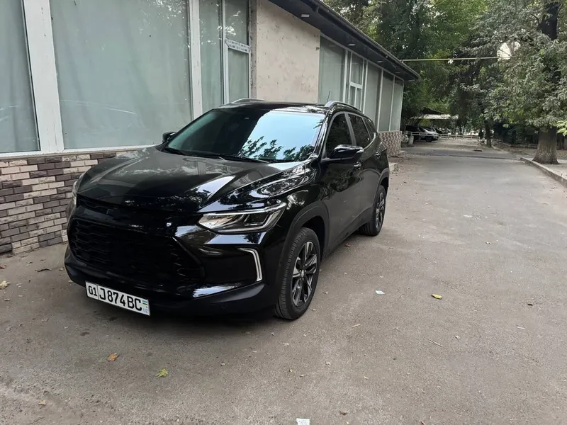 продам Chevrolet tracker premier 2023