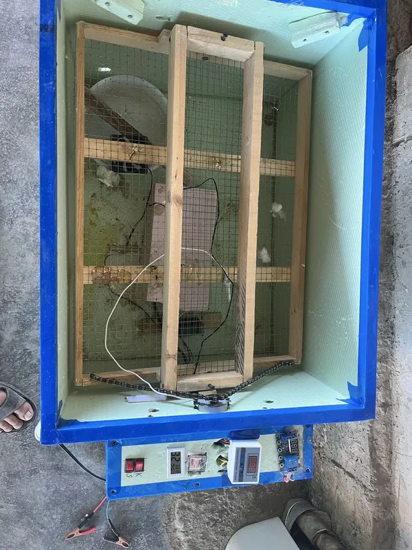 Inkubator sotiladi 2 Inkubator sotiladi 2