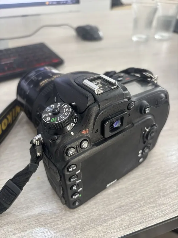 Легендарный nikon d7100 с обьективом 18-300 2